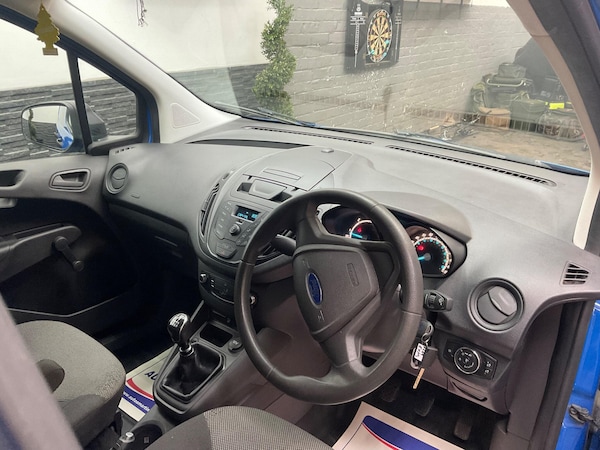 Used Ford Transit Courier 2019 for sale - 75448964: Photo 32