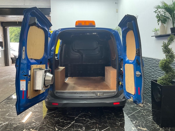 Used Ford Transit Courier 2019 for sale - 75448964: Photo 43