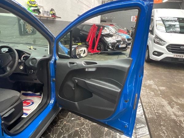 Used Ford Transit Courier 2019 for sale - 75448964: Photo 49