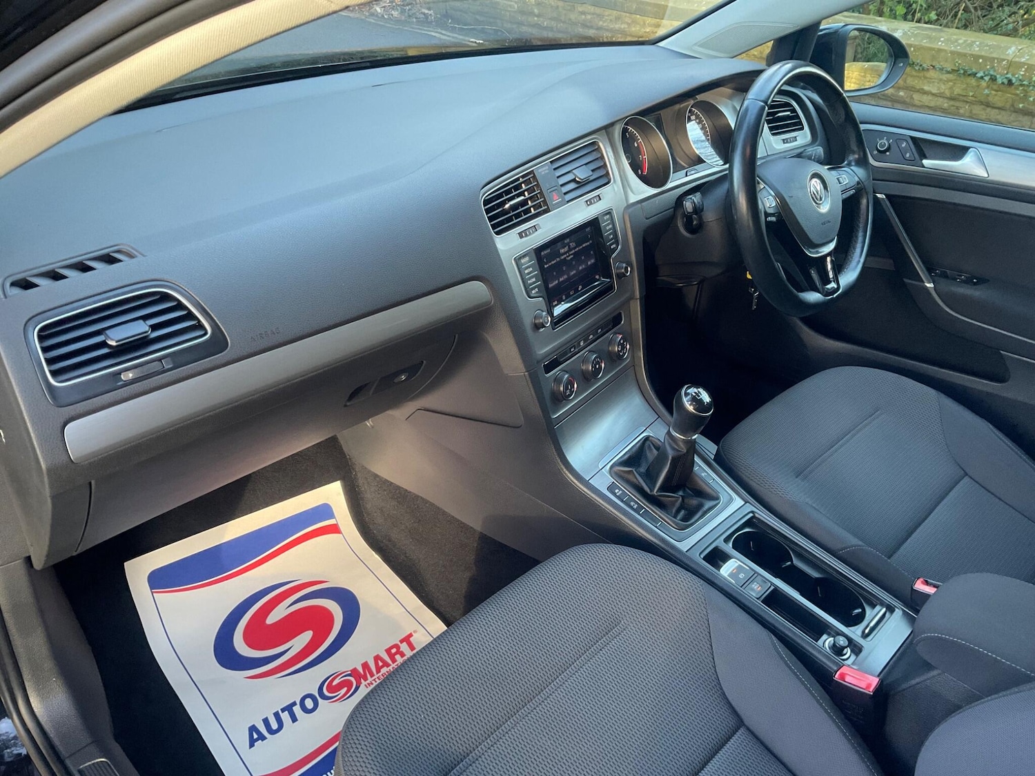 Used Volkswagen Golf 2015 for sale - 77358352: Photo 22