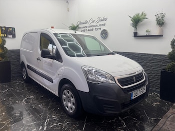 Used Peugeot Partner 2017 for sale - 76802194: Photo