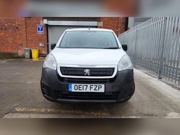Used Peugeot Partner 2017 for sale - 76802194: Photo