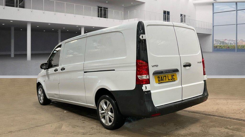 Used Mercedes-Benz Vito 2017 for sale - 77633962: Photo 3