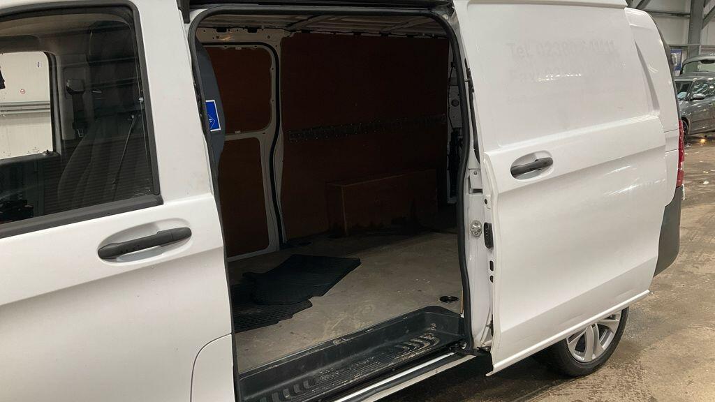 Used Mercedes-Benz Vito 2017 for sale - 77633962: Photo 8