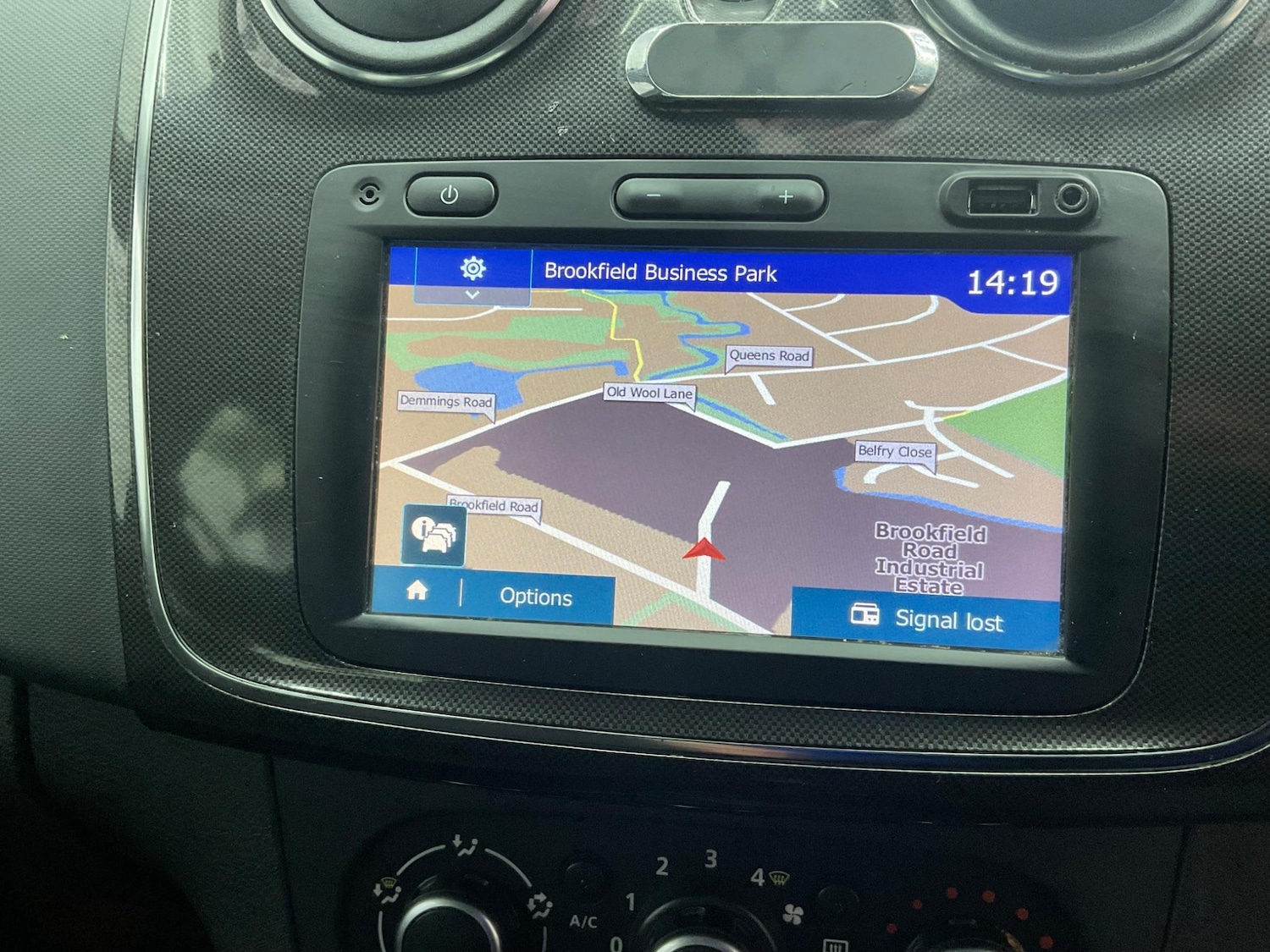 Used Dacia Logan MCV 2017 for sale - 76991848: Photo 11