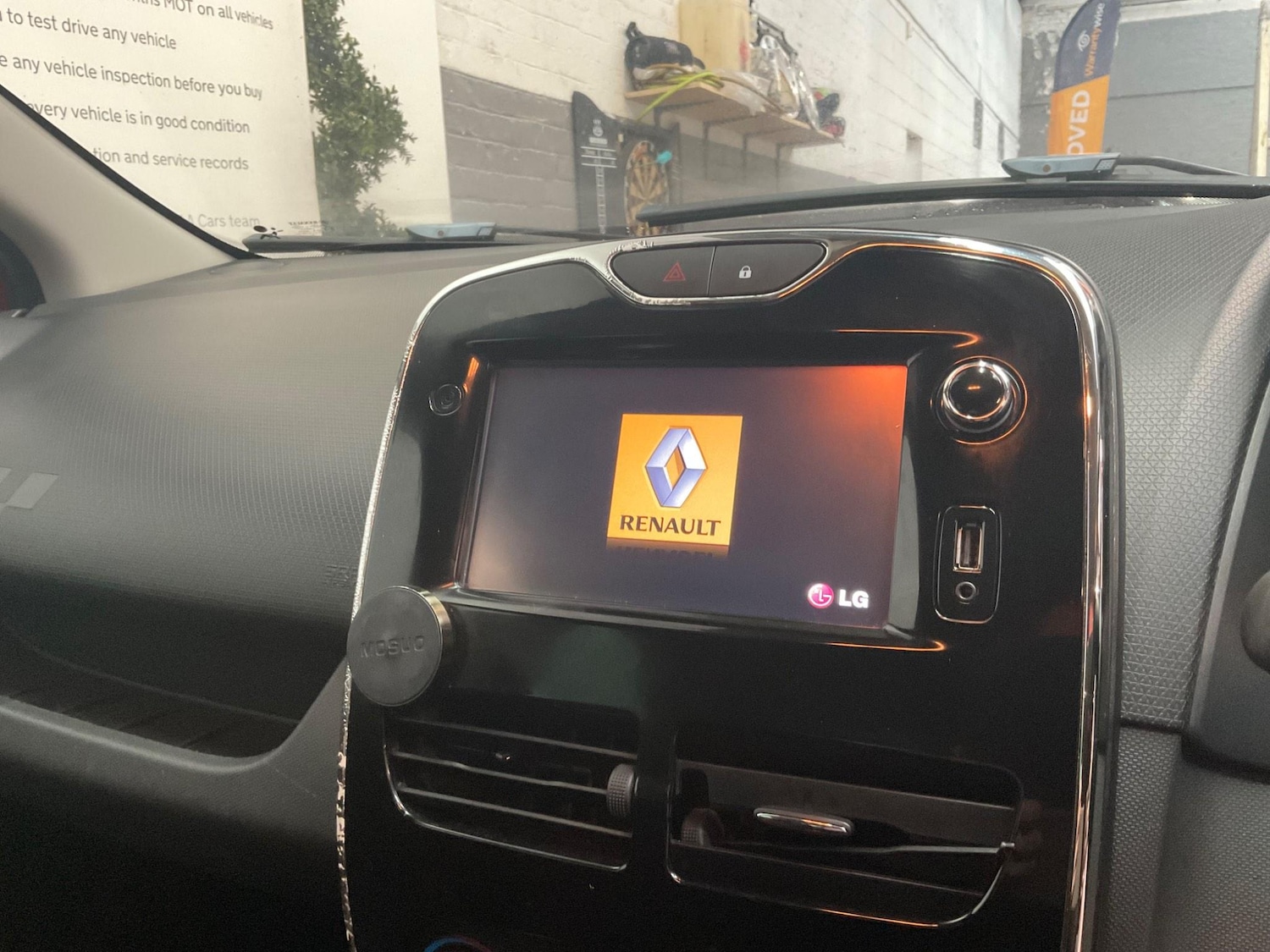 Used Renault Clio 2014 for sale - 76476611: Photo 10