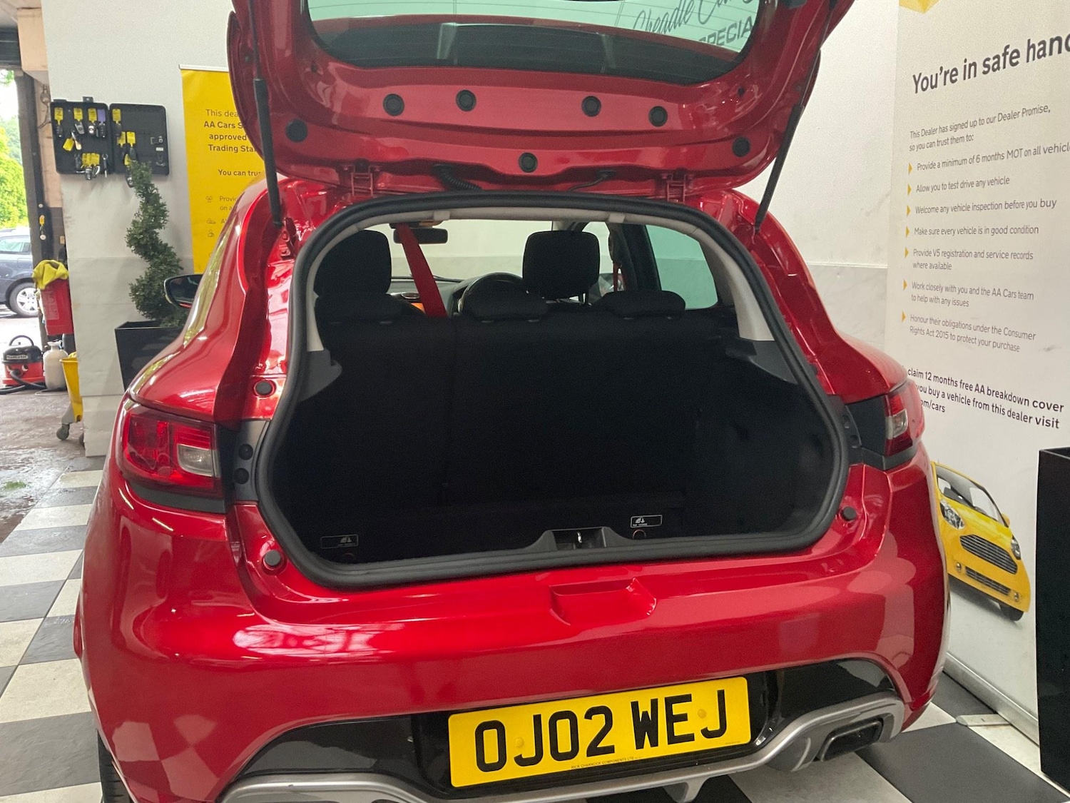 Used Renault Clio 2014 for sale - 76476611: Photo 12