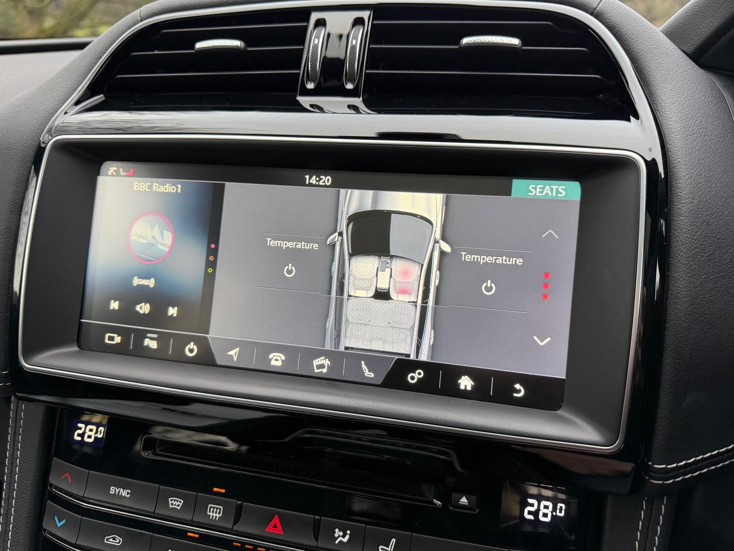 Used Jaguar F-Pace 2017 for sale - 77535872: Photo 21