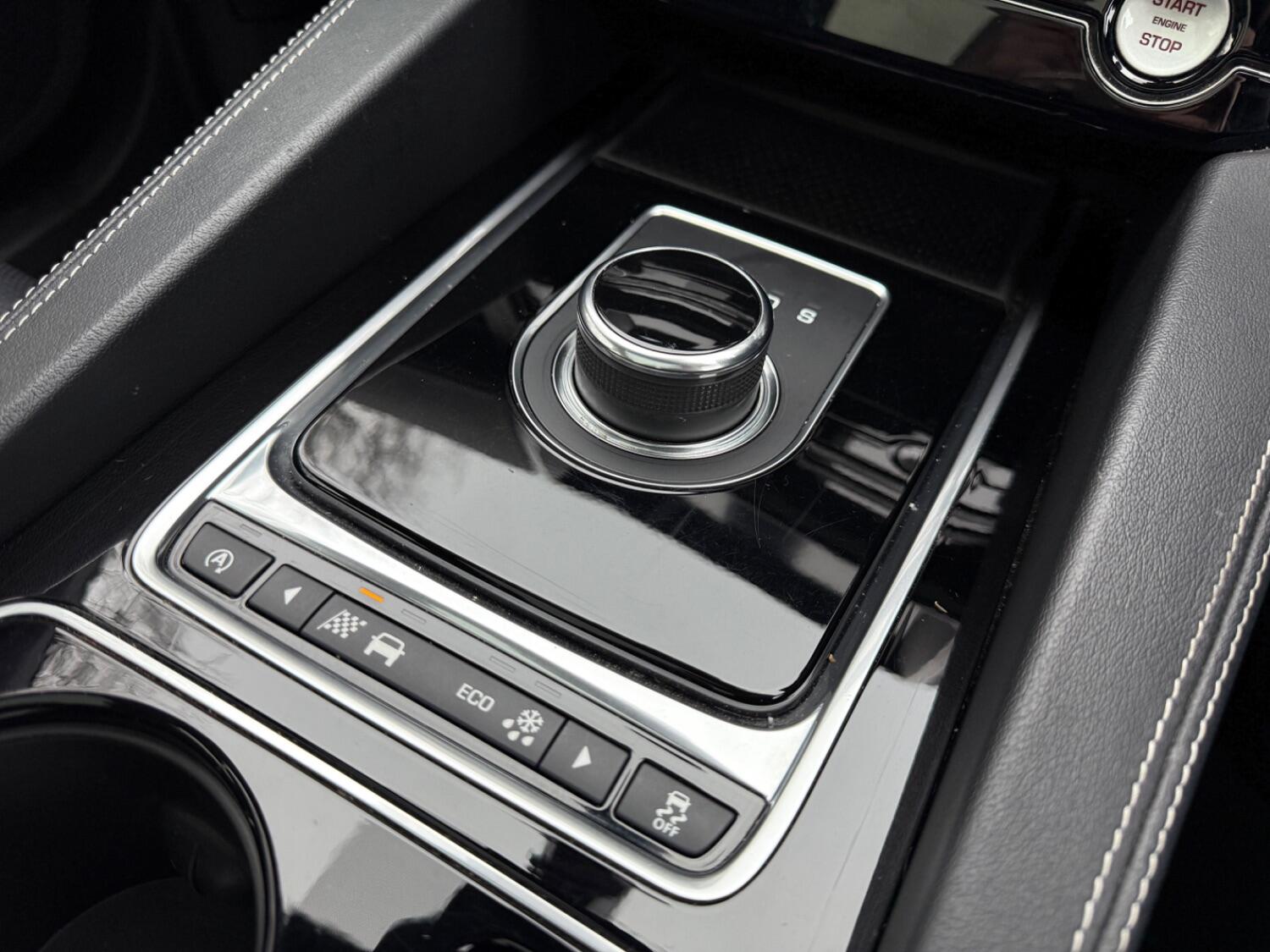 Used Jaguar F-Pace 2017 for sale - 77535872: Photo 23