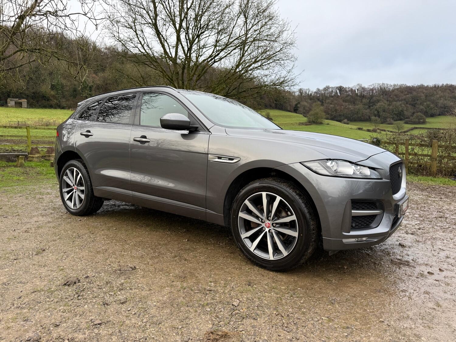 Used Jaguar F-Pace 2017 for sale - 77535872: Photo 28
