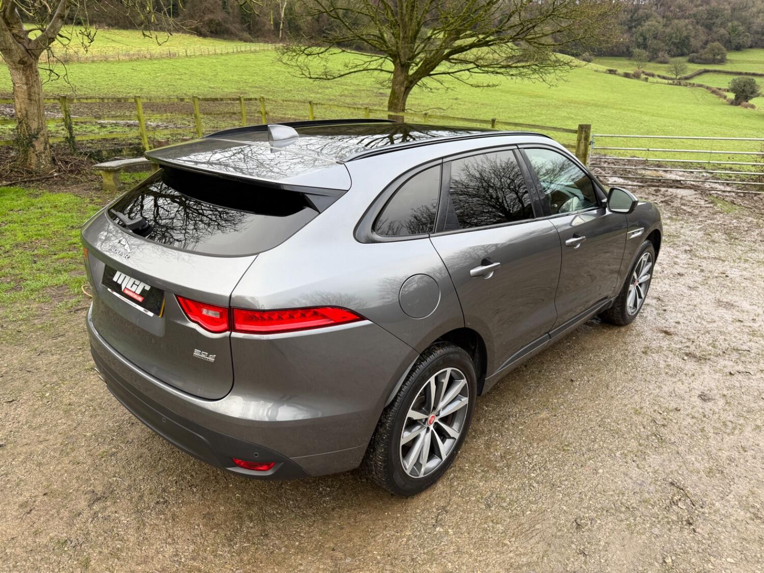 Used Jaguar F-Pace 2017 for sale - 77535872: Photo 5