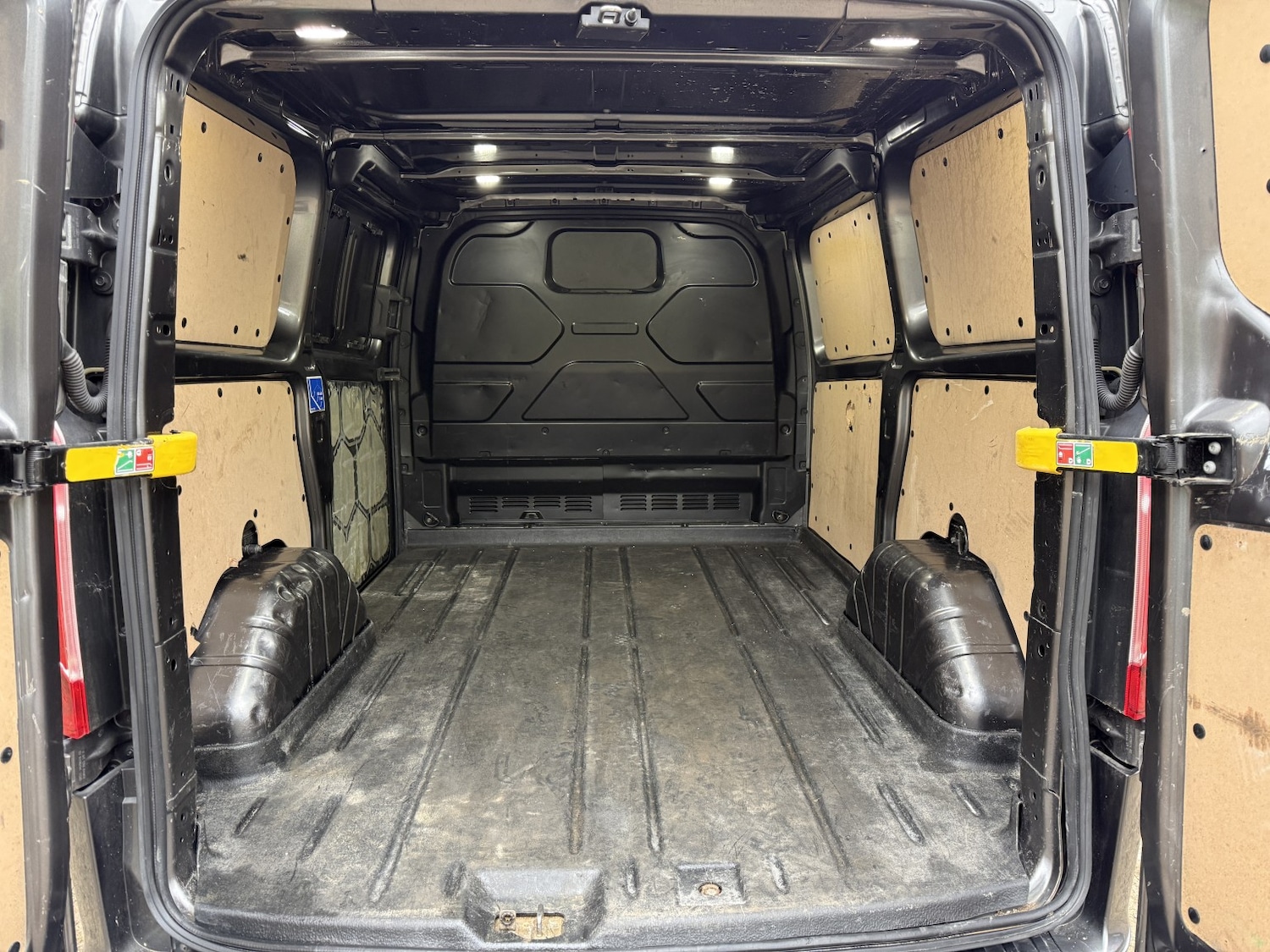 Used Ford Transit Custom 2020 for sale - 77792847: Photo 17