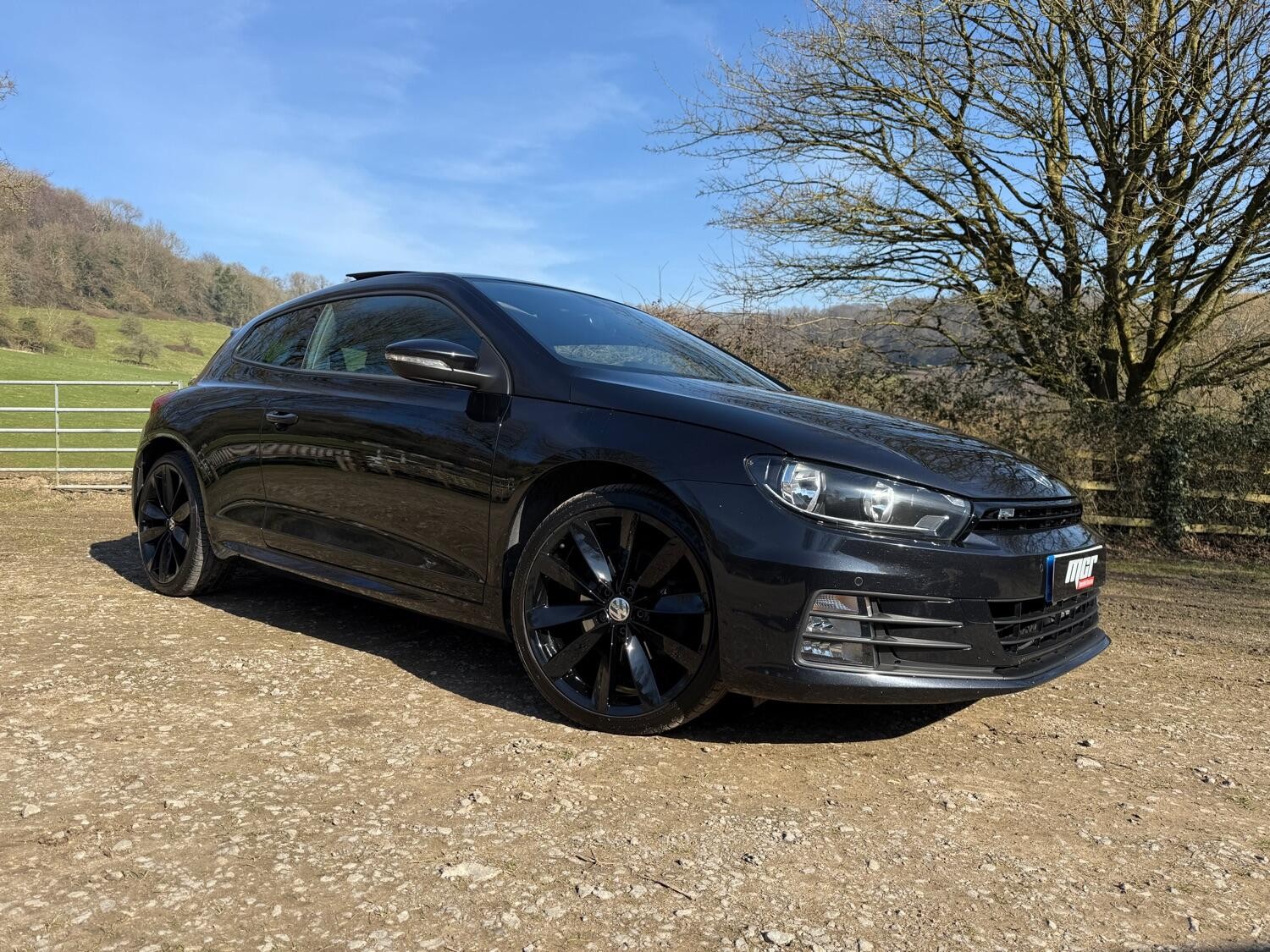Used Volkswagen Scirocco 2016 for sale - 76376917: Photo 1