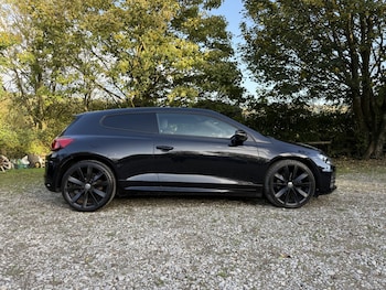 Used Volkswagen Scirocco 2016 for sale - 76376917: Photo