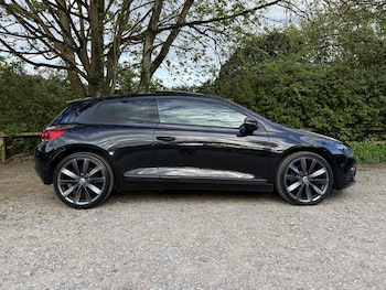Used Volkswagen Scirocco 2011 for sale - 78324007: Photo