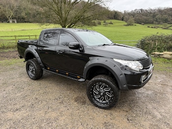 Used Mitsubishi L200 2016 for sale - 77073078: Photo