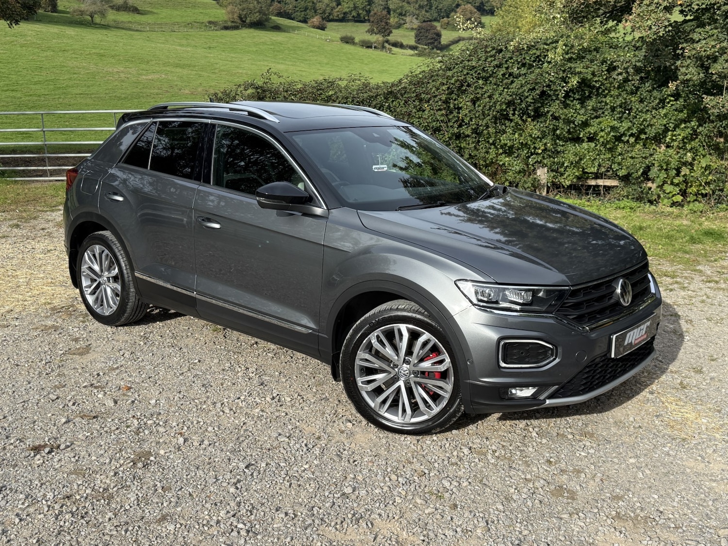 Used Volkswagen T-Roc 2018 for sale - 76618719: Photo 2