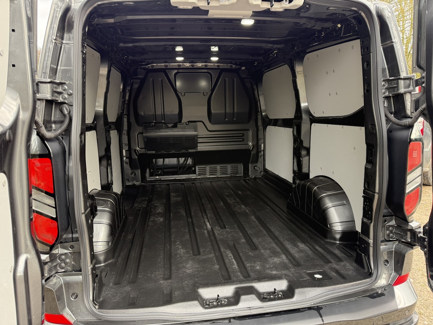 Used Ford Transit Custom 2024 for sale - 77555121: Photo 17