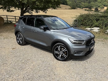 Used Volvo XC40 2018 for sale - 79593791: Photo