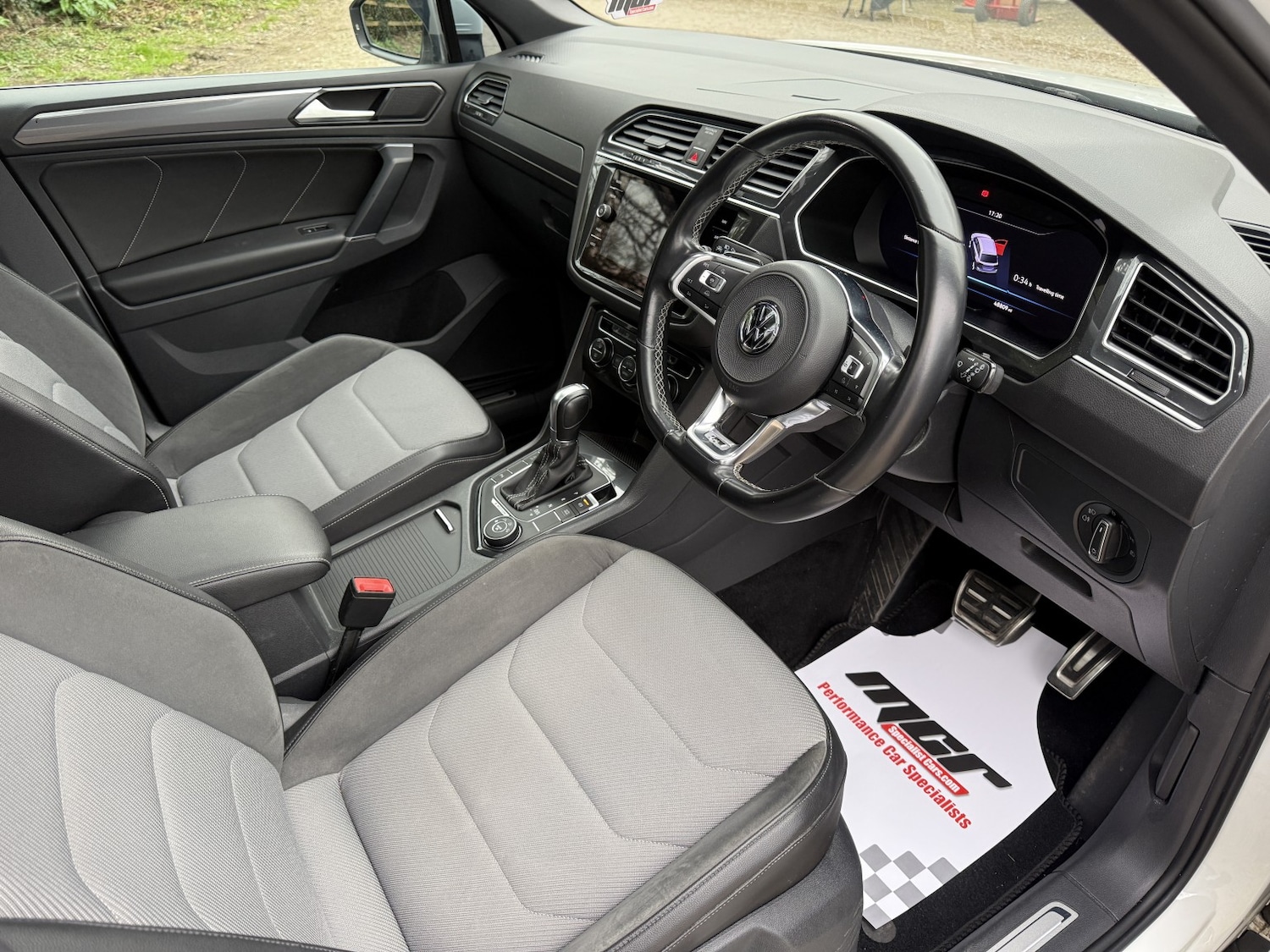 Used Volkswagen Tiguan 2018 for sale - 77997232: Photo 11