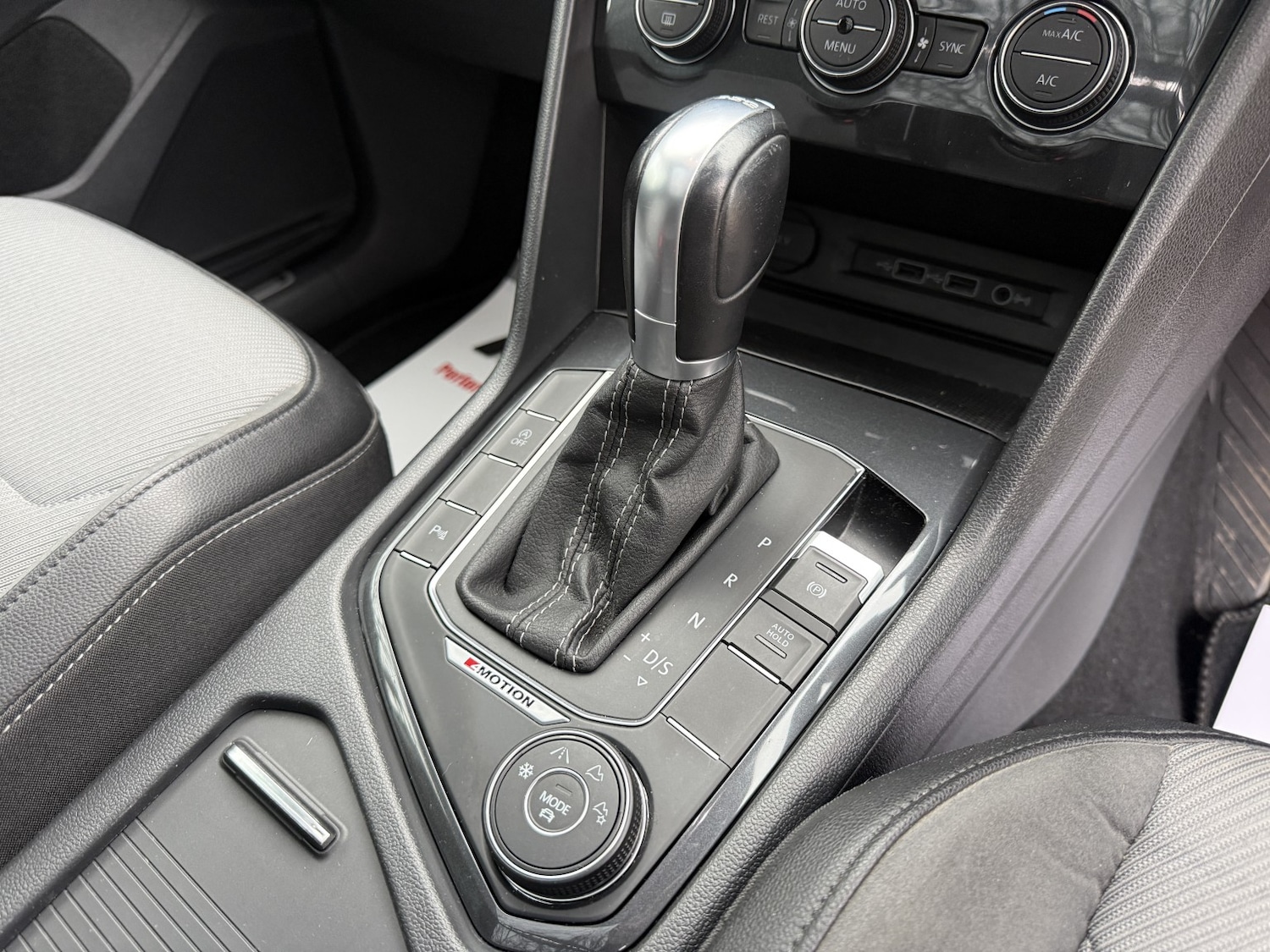 Used Volkswagen Tiguan 2018 for sale - 77997232: Photo 18