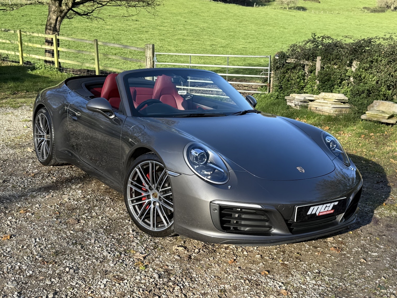 Used Porsche 911 2017 for sale - 77792770: Photo 2