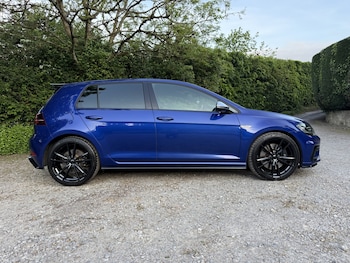 Used Volkswagen Golf 2017 for sale - 77896138: Photo