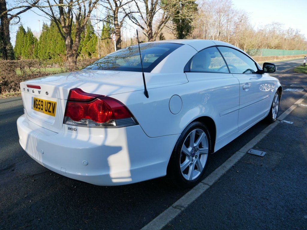 Used Volvo C70 2010 for sale - 77139477: Photo 2