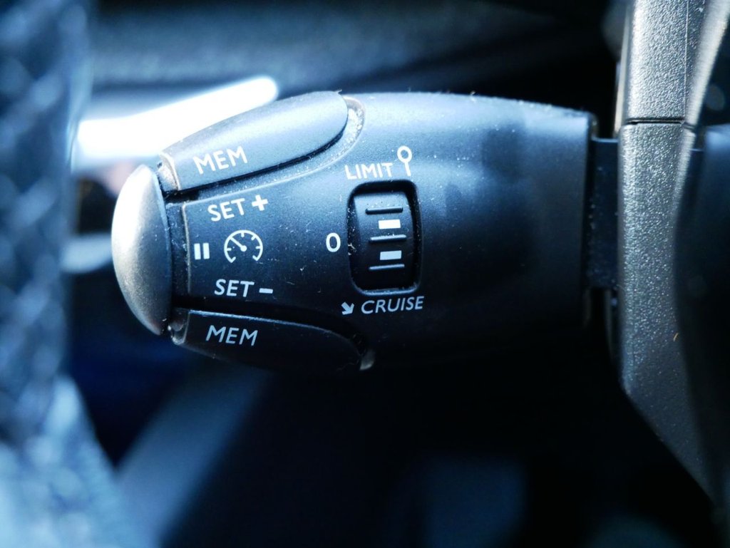 Used Peugeot 3008 2018 for sale - 77188080: Photo 18