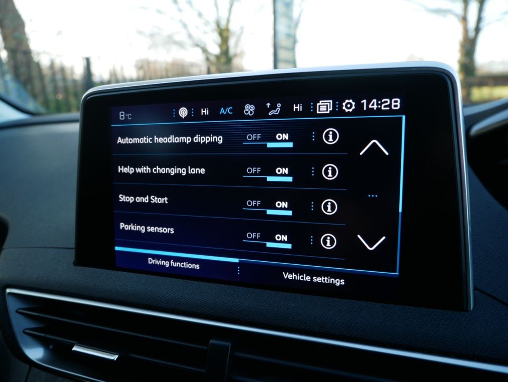 Used Peugeot 3008 2018 for sale - 77188080: Photo 25