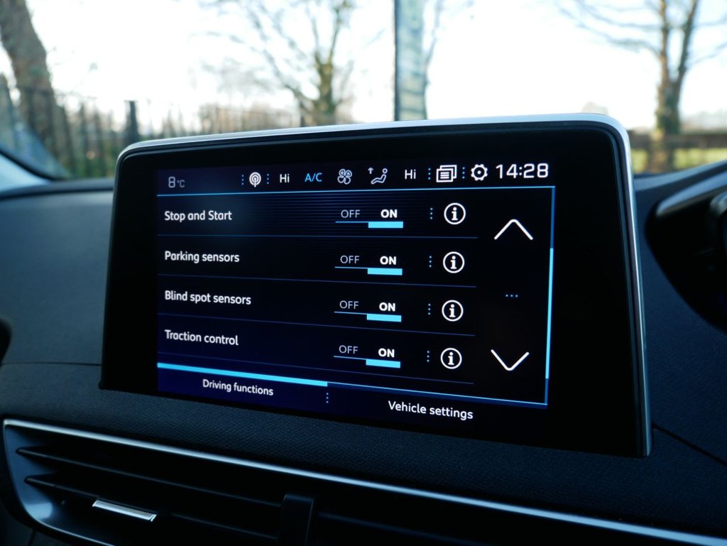 Used Peugeot 3008 2018 for sale - 77188080: Photo 26