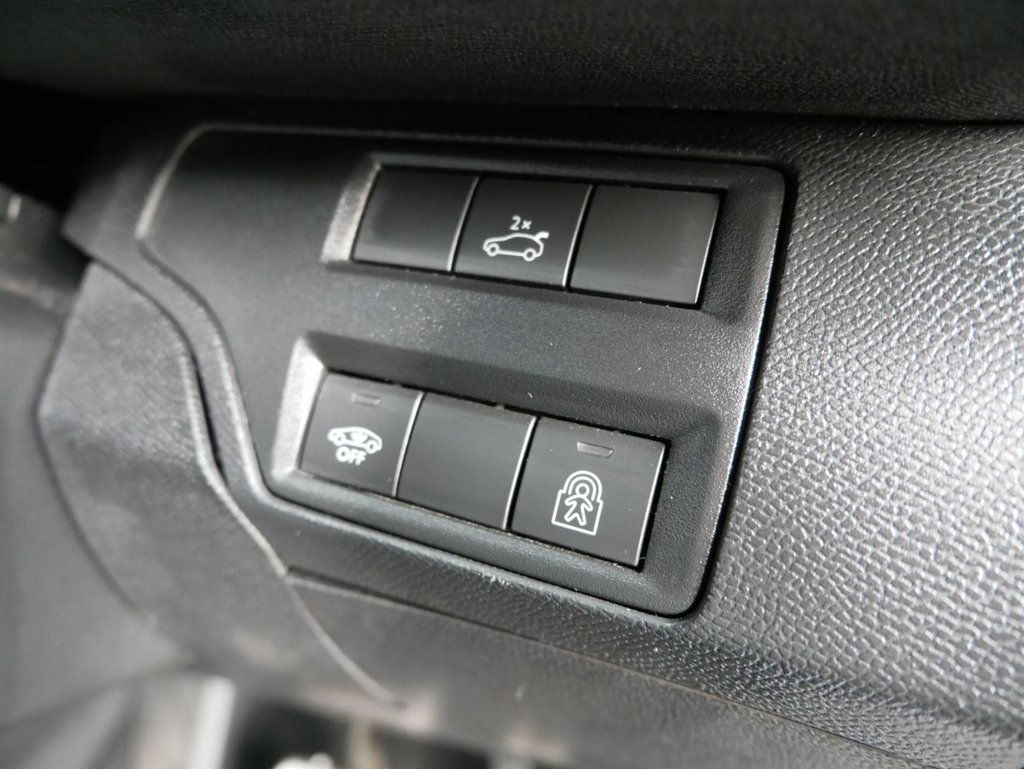 Used Peugeot 3008 2019 for sale - 76923639: Photo 21