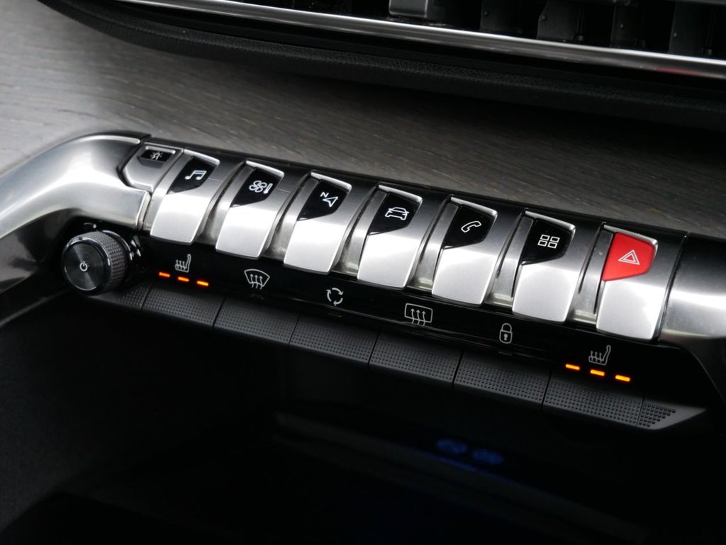 Used Peugeot 3008 2019 for sale - 76923639: Photo 31