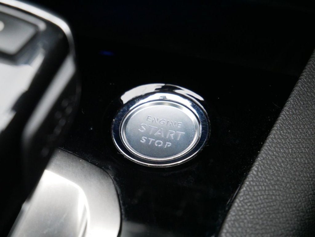 Used Peugeot 3008 2019 for sale - 76923639: Photo 32