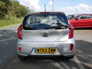 Used Kia Picanto 2013 for sale - 76080441: Photo