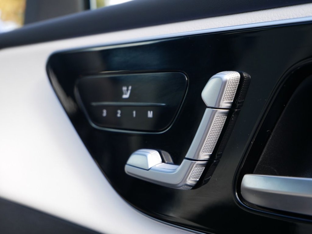 Used Mercedes-Benz GLC 2024 for sale - 76356215: Photo 17