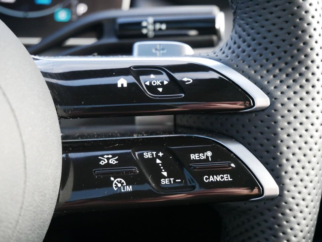 Used Mercedes-Benz GLC 2024 for sale - 76356215: Photo 20