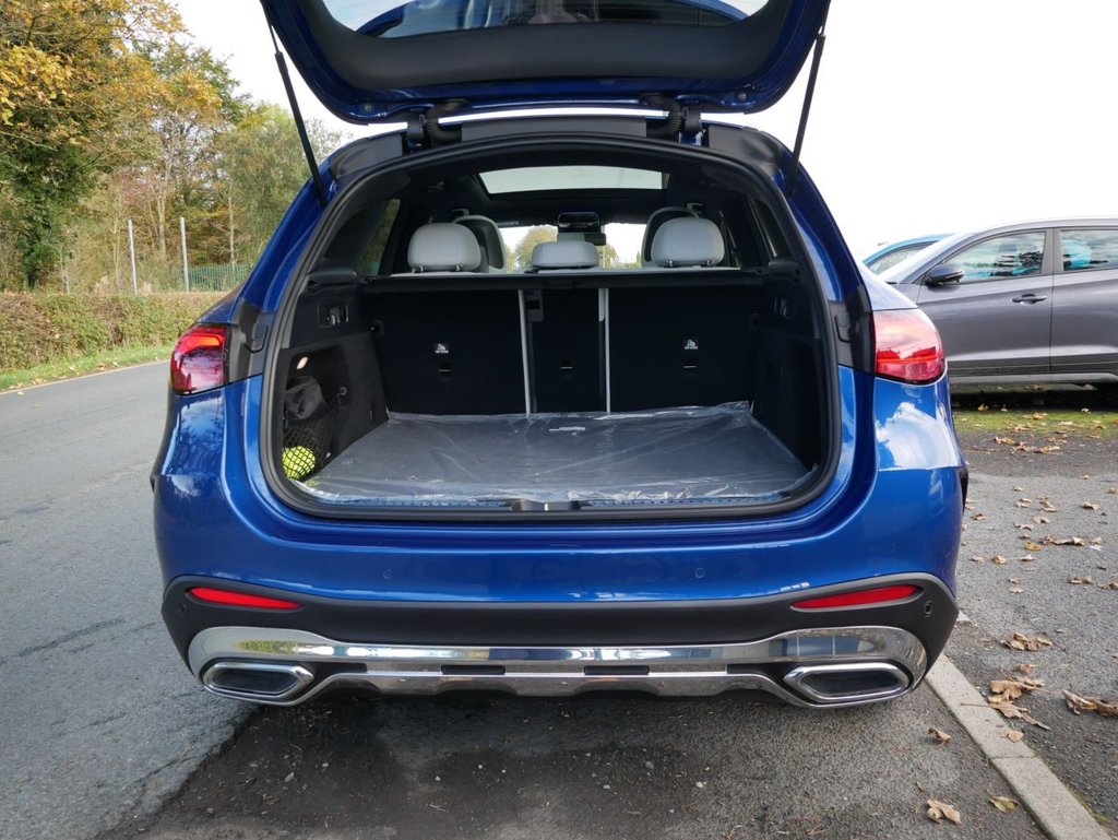 Used Mercedes-Benz GLC 2024 for sale - 76356215: Photo 4