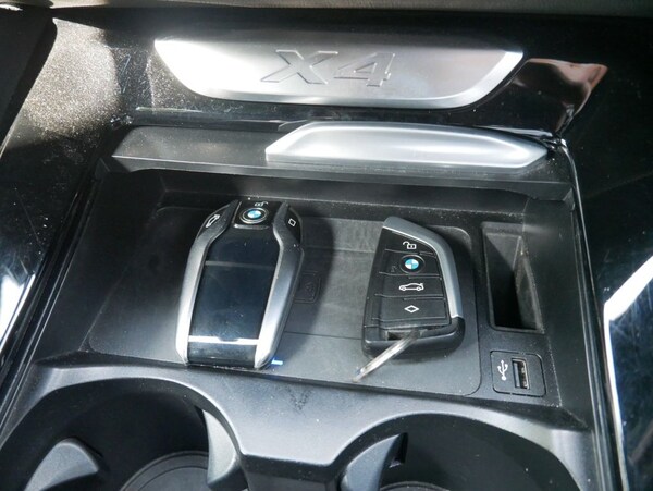 Used BMW X4 2018 for sale - 75573457: Photo 43
