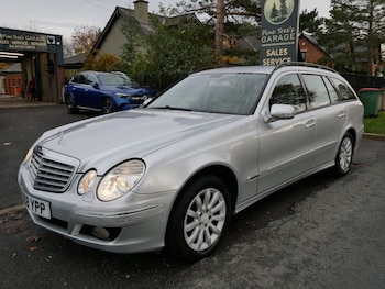 Used Mercedes-Benz E Class 2008 for sale - 76481458: Photo