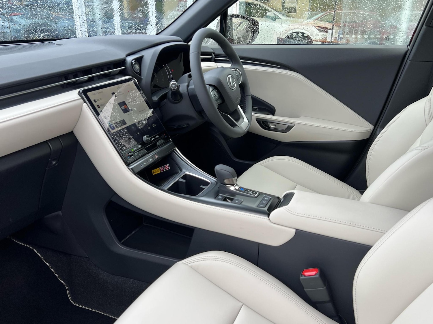 Used Lexus LBX 2025 for sale - 77124459: Photo 2