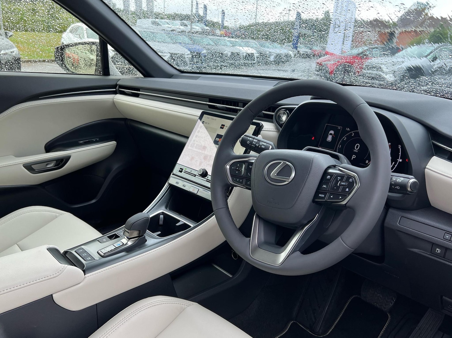 Used Lexus LBX 2025 for sale - 77124459: Photo 6