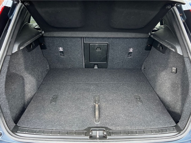 Used Volvo XC40 2021 for sale - 76800484: Photo 2