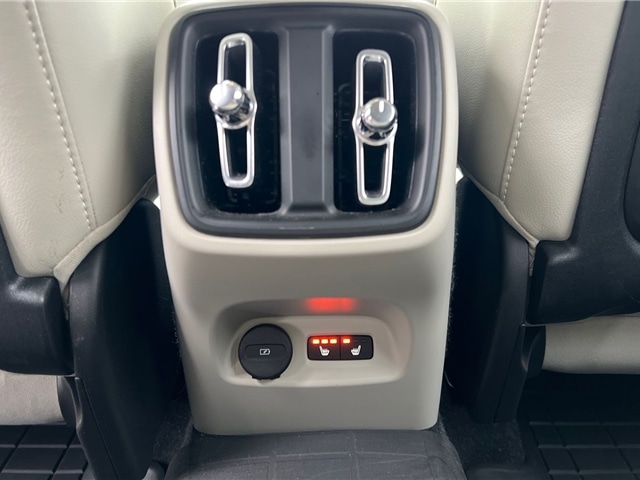 Used Volvo XC40 2021 for sale - 76800484: Photo 9