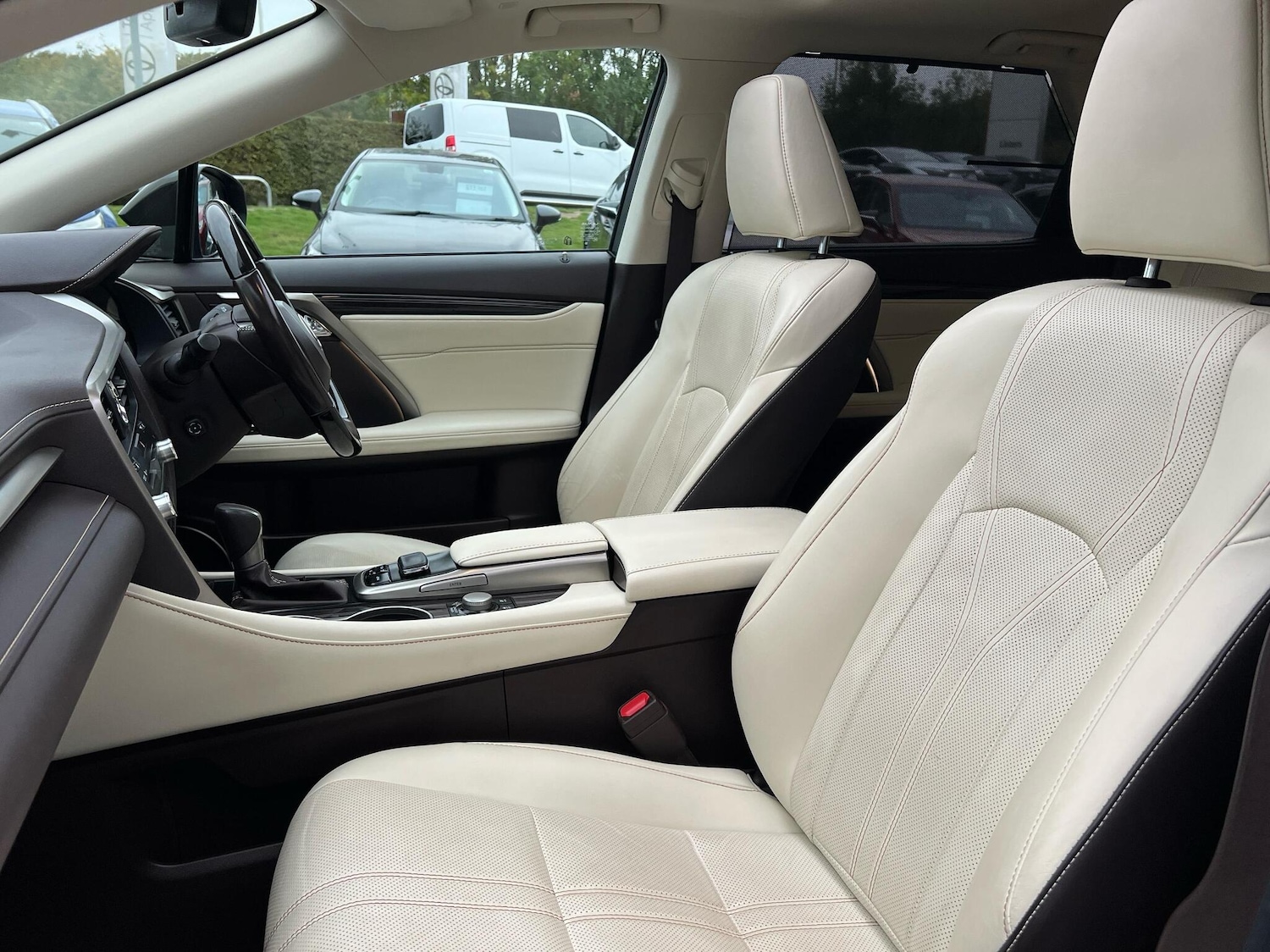 Used Lexus RX 2019 for sale - 76670957: Photo 16