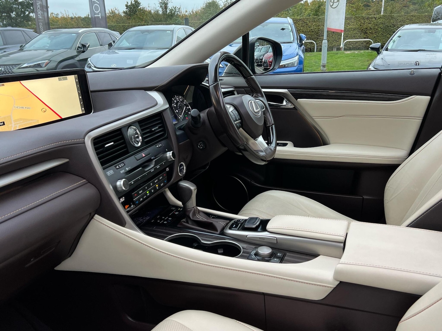 Used Lexus RX 2019 for sale - 76670957: Photo 2