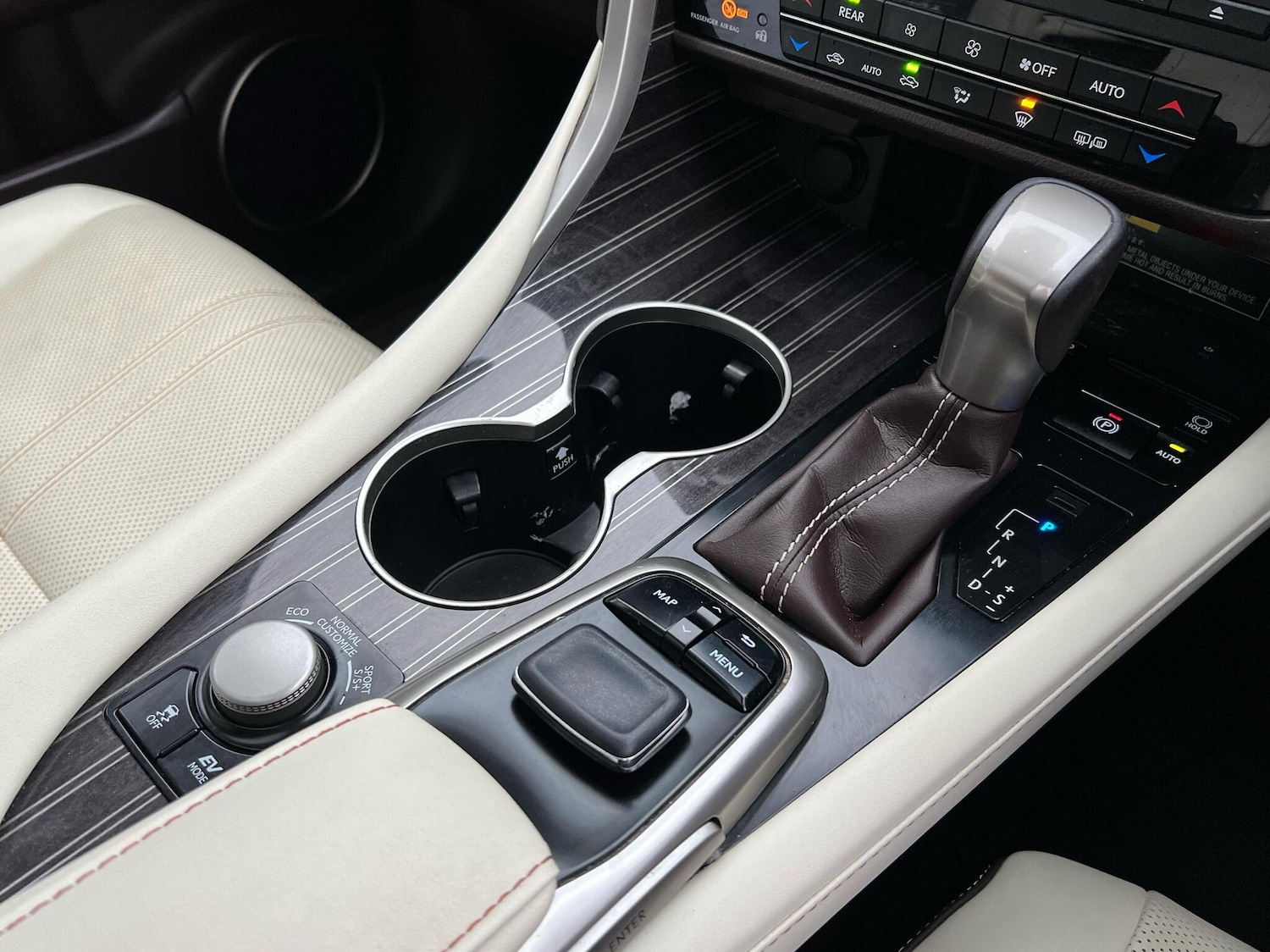 Used Lexus RX 2019 for sale - 76670957: Photo 35