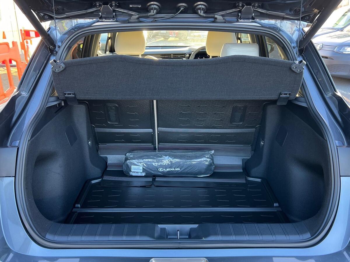 Used Lexus LBX 2025 for sale - 76625086: Photo 10