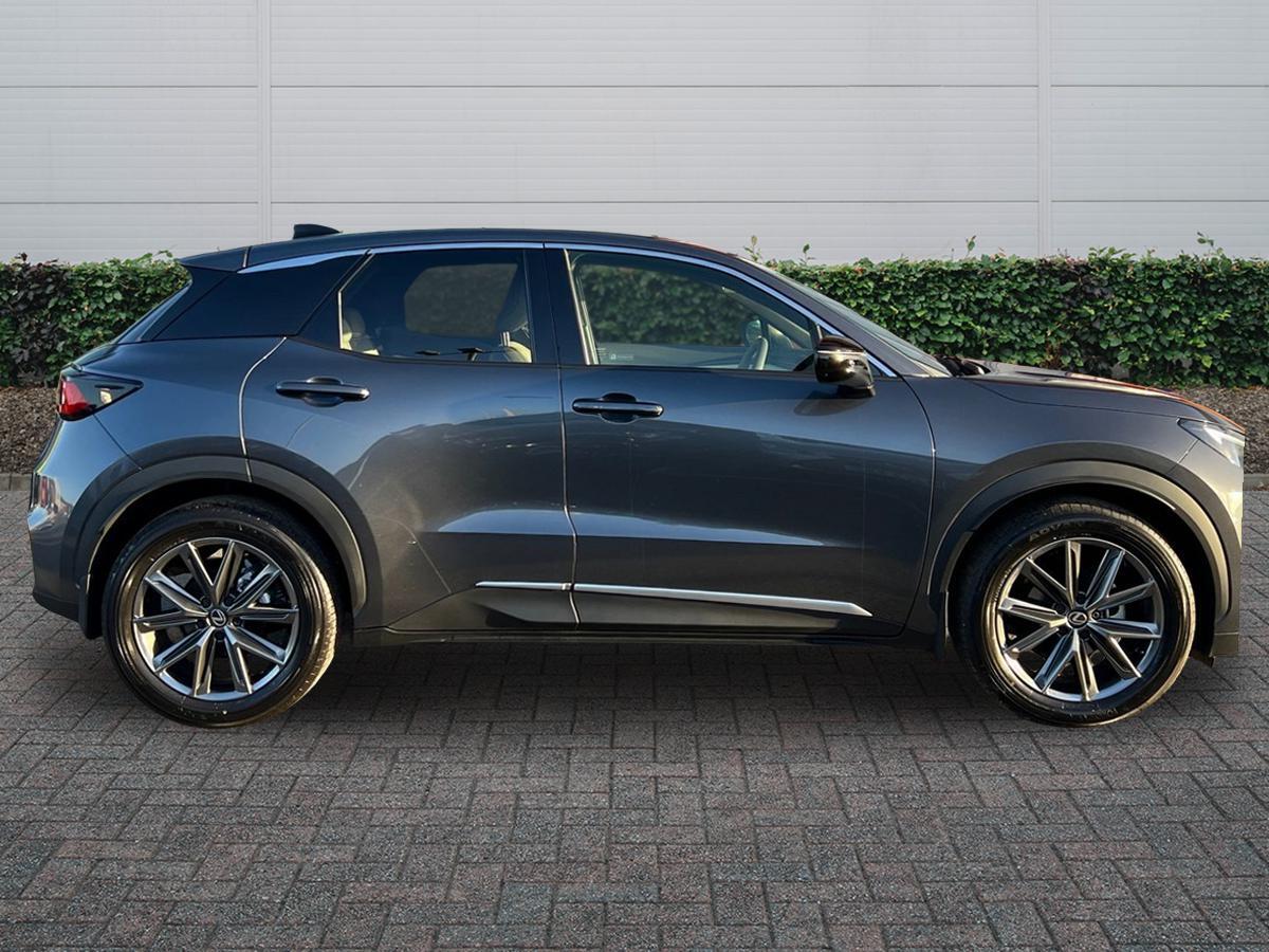 Used Lexus LBX 2025 for sale - 76625086: Photo 5