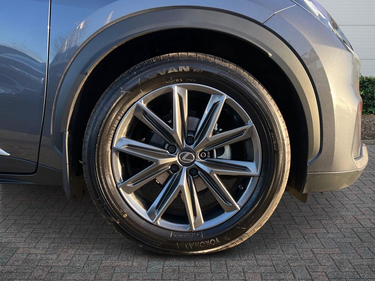 Used Lexus LBX 2025 for sale - 76625086: Photo 6